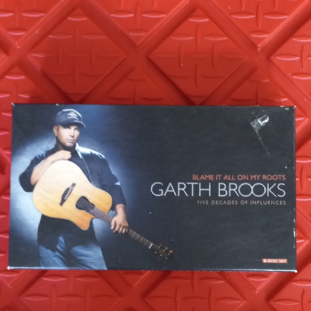Garth Brooks "Blame It On My Roots" 8 Disc, "Five Decades Of Influences" Box Set